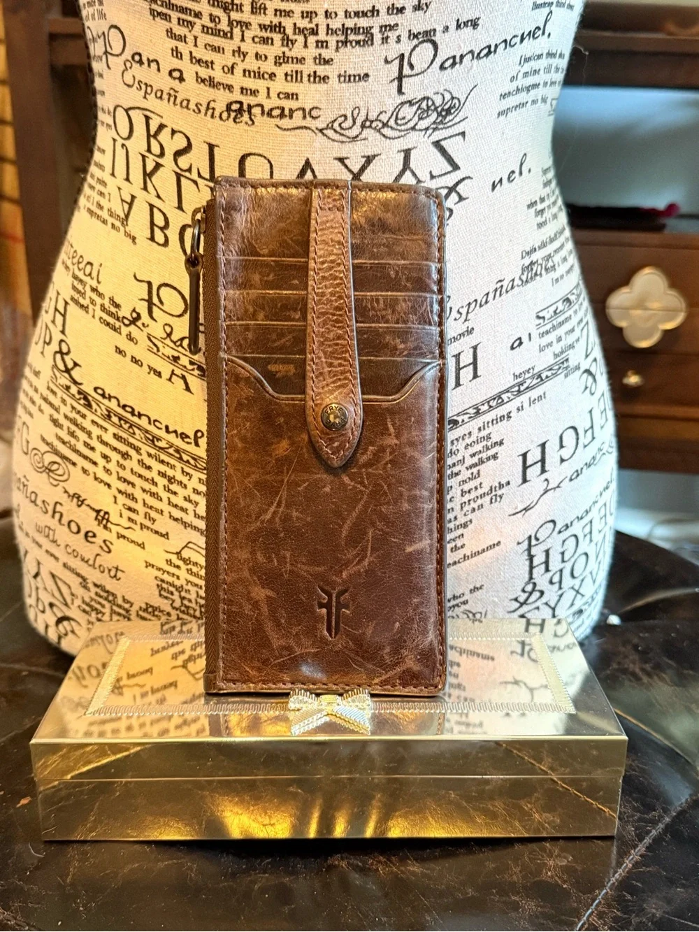 Frye Distressed Brown Leather Zip Wallet, Card Holder & Keyholder